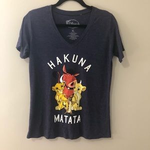 Disney hakuna matata The Lion King graphic t